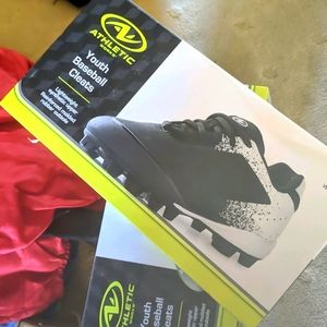 NIB Youth Sports Bundle Cleats & Water Bottle Bundle